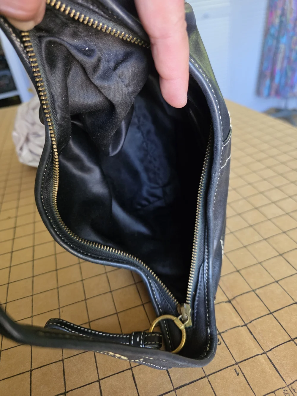 Coach 10739 Black Leather Mini Ergo Hobo Shoulder Bag Y2K - Picture 15 of 16